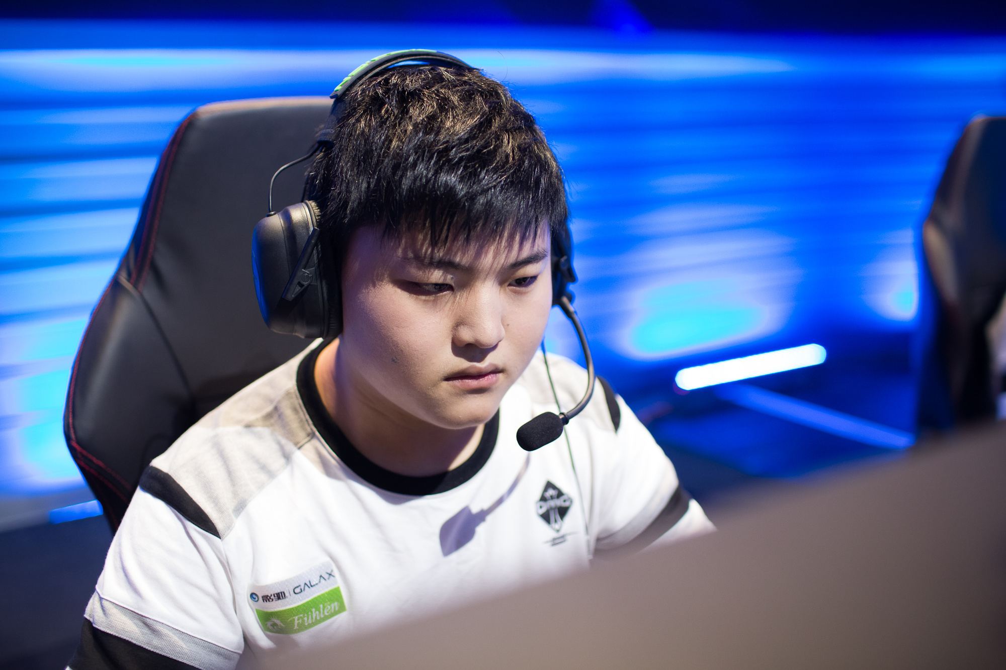 出了一些亟 出了一些亟